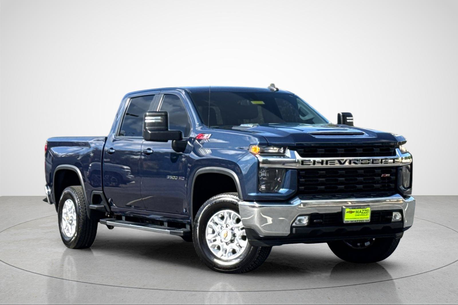 Used 2022 Chevrolet Silverado 3500 LT w/ Convenience Package AWD/4WD image 2