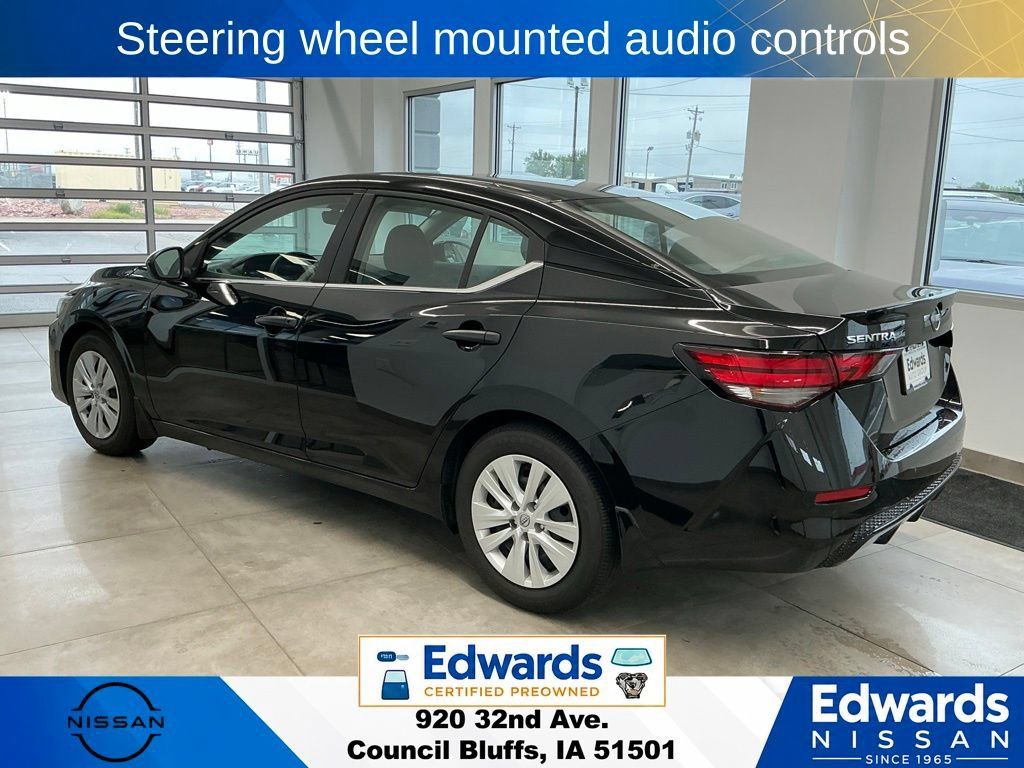 Used 2025 Nissan Sentra S w/ Lighting Package FWD image 6