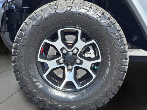 Used 2020 Jeep Wrangler Unlimited Rubicon AWD/4WD image 11