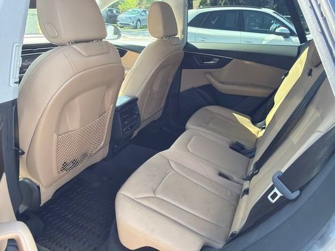 Certified 2023 Audi Q8 Premium w/ Convenience Package AWD/4WD image 8