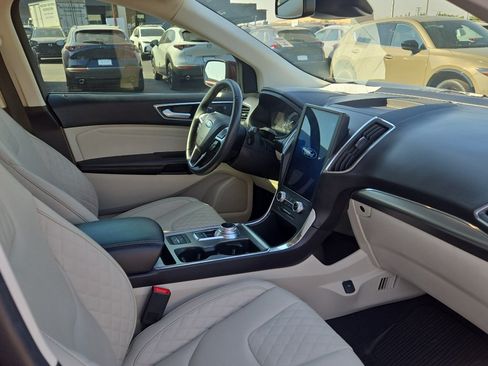 Used 2024 Ford Edge Titanium AWD/4WD image 19