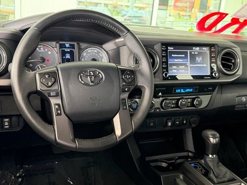 Certified 2023 Toyota Tacoma TRD Sport AWD/4WD image 32