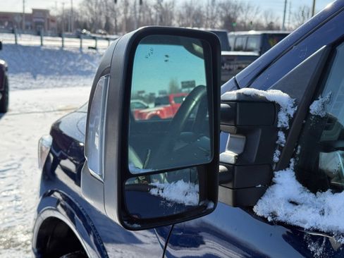 Used 2018 Nissan Titan PRO-4X image 34