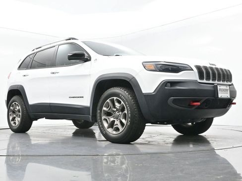 Used 2022 Jeep Cherokee Trailhawk w/ Premium Leather Package AWD/4WD image 47