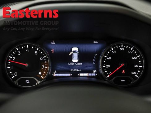 Used 2023 Jeep Renegade Latitude AWD/4WD image 18