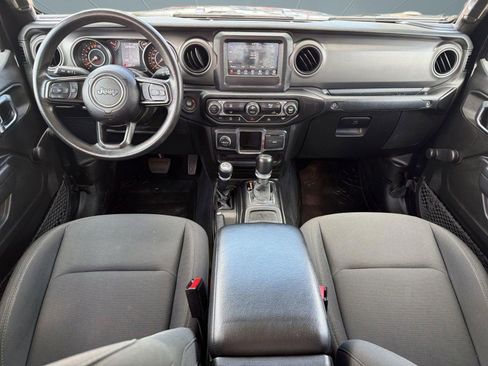 Used 2022 Jeep Gladiator Sport AWD/4WD image 16