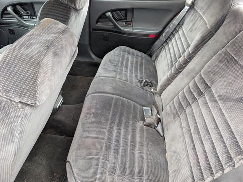 Used 1994 Buick Skylark Custom FWD image 7