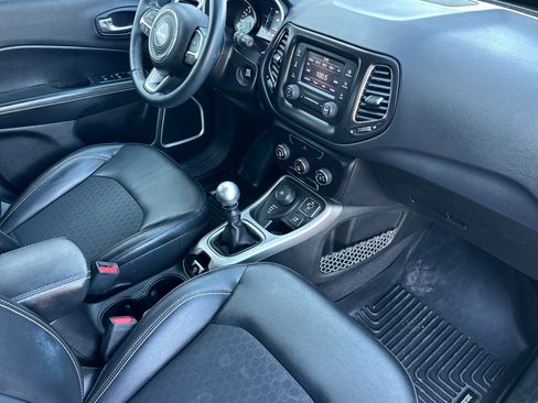 Used 2018 Jeep Compass Latitude w/ Trailer Tow Group image 16