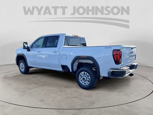 New 2026 GMC Sierra 2500 SLE image 3