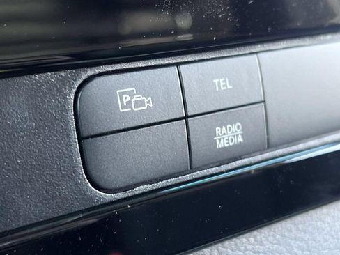Used 2025 Mercedes-Benz Sprinter 2500 image 33