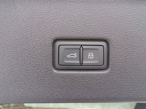 New 2026 Audi Q8 Premium Plus AWD/4WD image 22