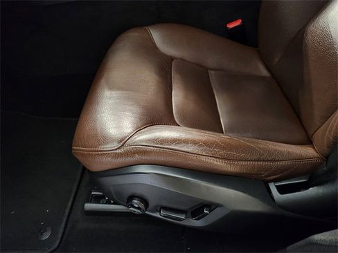 Used 2018 Volvo XC60 T6 Momentum w/ Convenience Package image 25