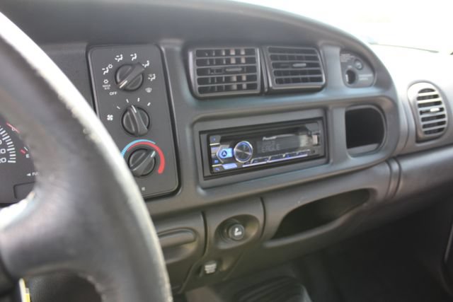 Used 1999 Dodge Ram 2500 Truck 4x4 Quad Cab image 11