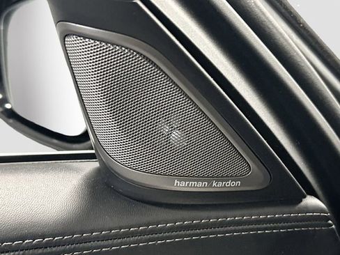 Used 2016 BMW 750i xDrive image 19