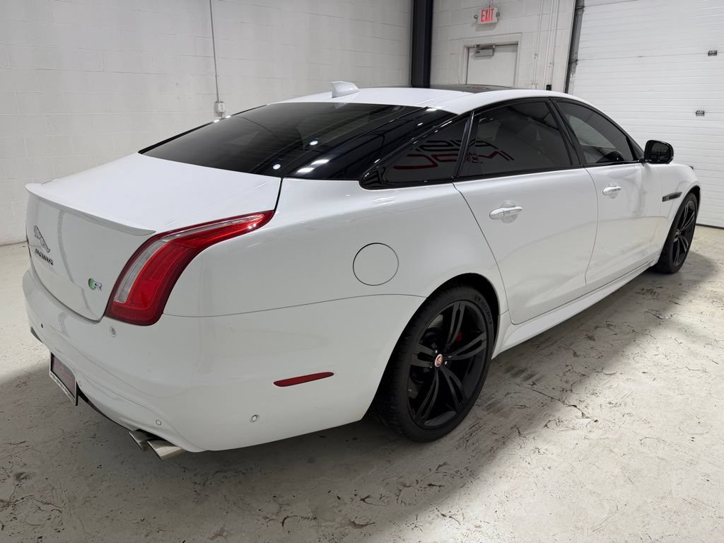 Used 2016 Jaguar XJ RWD image 8