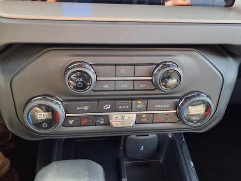 Used 2026 Ford Bronco Outer Banks AWD/4WD image 12