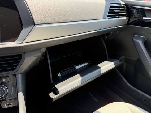 Used 2019 Volkswagen Jetta R-Line FWD image 21