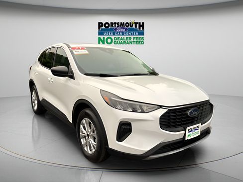 Used 2023 Ford Escape Active AWD/4WD image 1