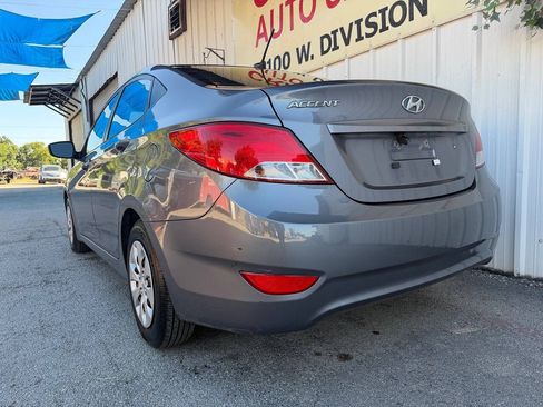 Used 2016 Hyundai Accent SE FWD image 11