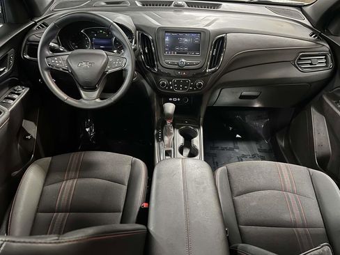 Used 2023 Chevrolet Equinox RS w/ LPO, Floor Liner Package FWD image 3
