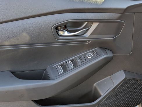 Certified 2025 Honda Accord LX image 11