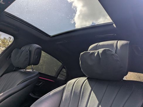 Used 2023 Mercedes-Benz S 500 4MATIC image 4