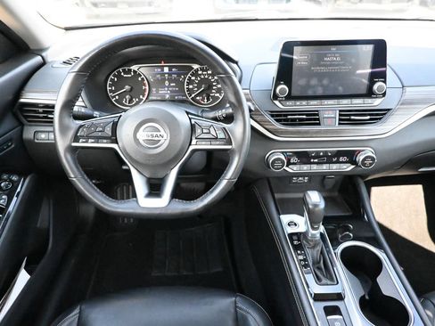 Used 2021 Nissan Altima 2.5 Platinum AWD/4WD image 32