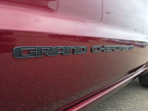 Used 2021 Jeep Grand Cherokee Limited w/ Quick Order Package 28K 80th AWD/4WD image 5