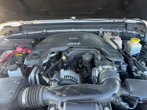 Used 2020 Jeep Gladiator Rubicon AWD/4WD image 33