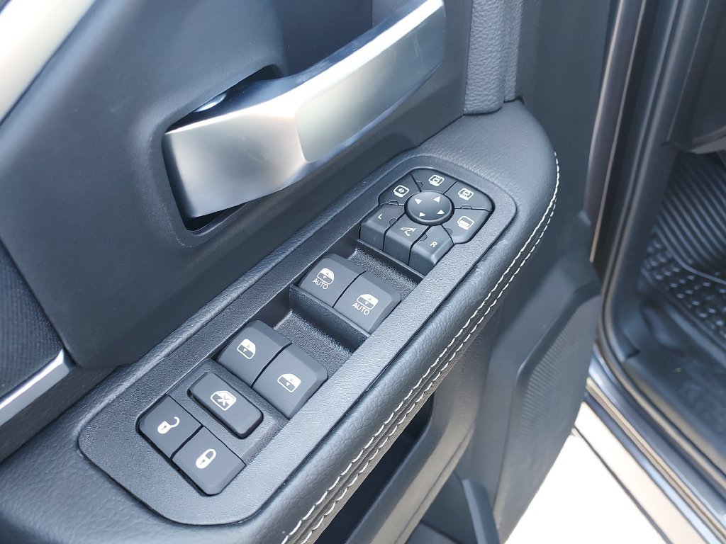 New 2027 RAM 3500 Big Horn w/ Night Edition AWD/4WD image 11