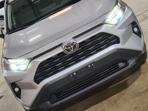 Used 2025 Toyota RAV4 XLE Premium w/ Weather Package AWD/4WD image 19