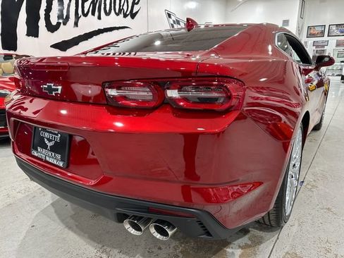 Used 2022 Chevrolet Camaro LT RWD image 28
