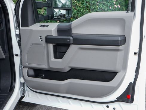 Used 2022 Ford F350 XL w/ Power Equipment Group image 37