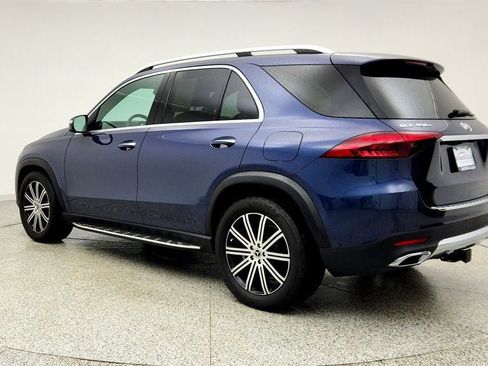 Used 2025 Mercedes-Benz GLE 450e 4MATIC w/ Driver Assistance Package image 7