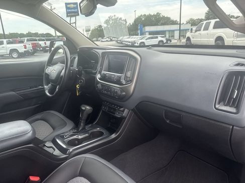Used 2019 Chevrolet Colorado Z71 AWD/4WD image 25