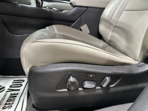 Used 2019 Cadillac XT4 Premium Luxury image 14