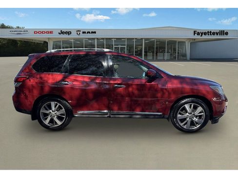 Used 2015 Nissan Pathfinder Platinum w/ Family Entertainment Package image 2