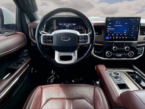 Used 2022 Ford Expedition Max Limited RWD image 7