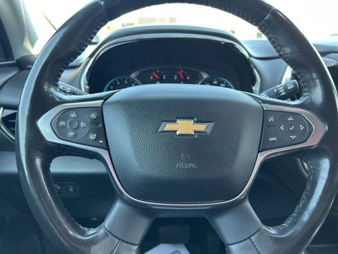 Used 2020 Chevrolet Traverse LT w/ Driver Confidence II Package image 15