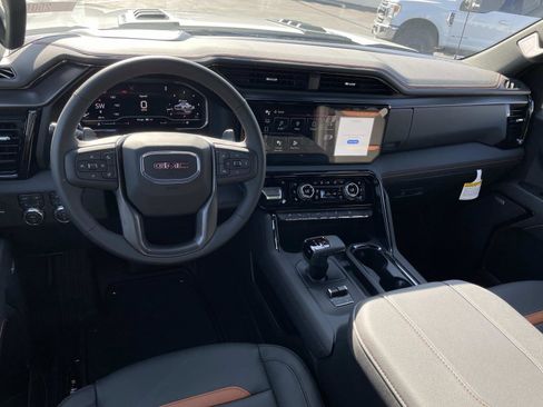 New 2025 GMC Sierra 1500 AT4 w/ AT4 Premium Package image 9