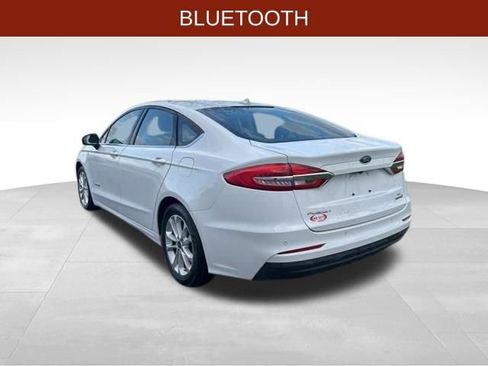 Used 2019 Ford Fusion SE image 5