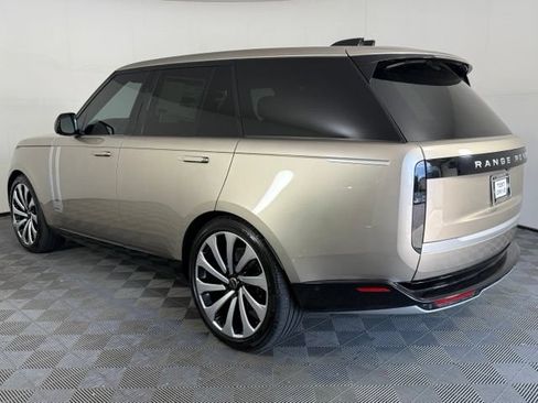 New 2025 Land Rover Range Rover Autobiography AWD/4WD image 4