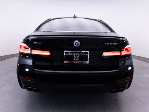 Used 2023 BMW M550i xDrive w/ Executive Package AWD/4WD image 21