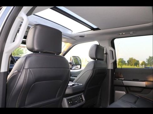 New 2025 Ford F250 Lariat w/ Lariat Ultimate Package image 16