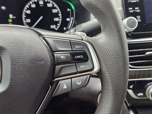 Used 2021 Honda Accord EX image 31