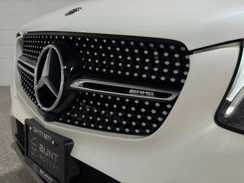 Used 2019 Mercedes-Benz GLC 43 AMG 4MATIC image 4