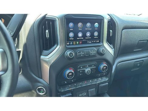 Used 2021 Chevrolet Silverado 1500 LT Trail Boss AWD/4WD image 15