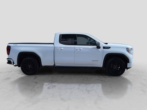 Used 2022 GMC Sierra 1500 Elevation w/ LPO, Elevation Black Package AWD/4WD image 9