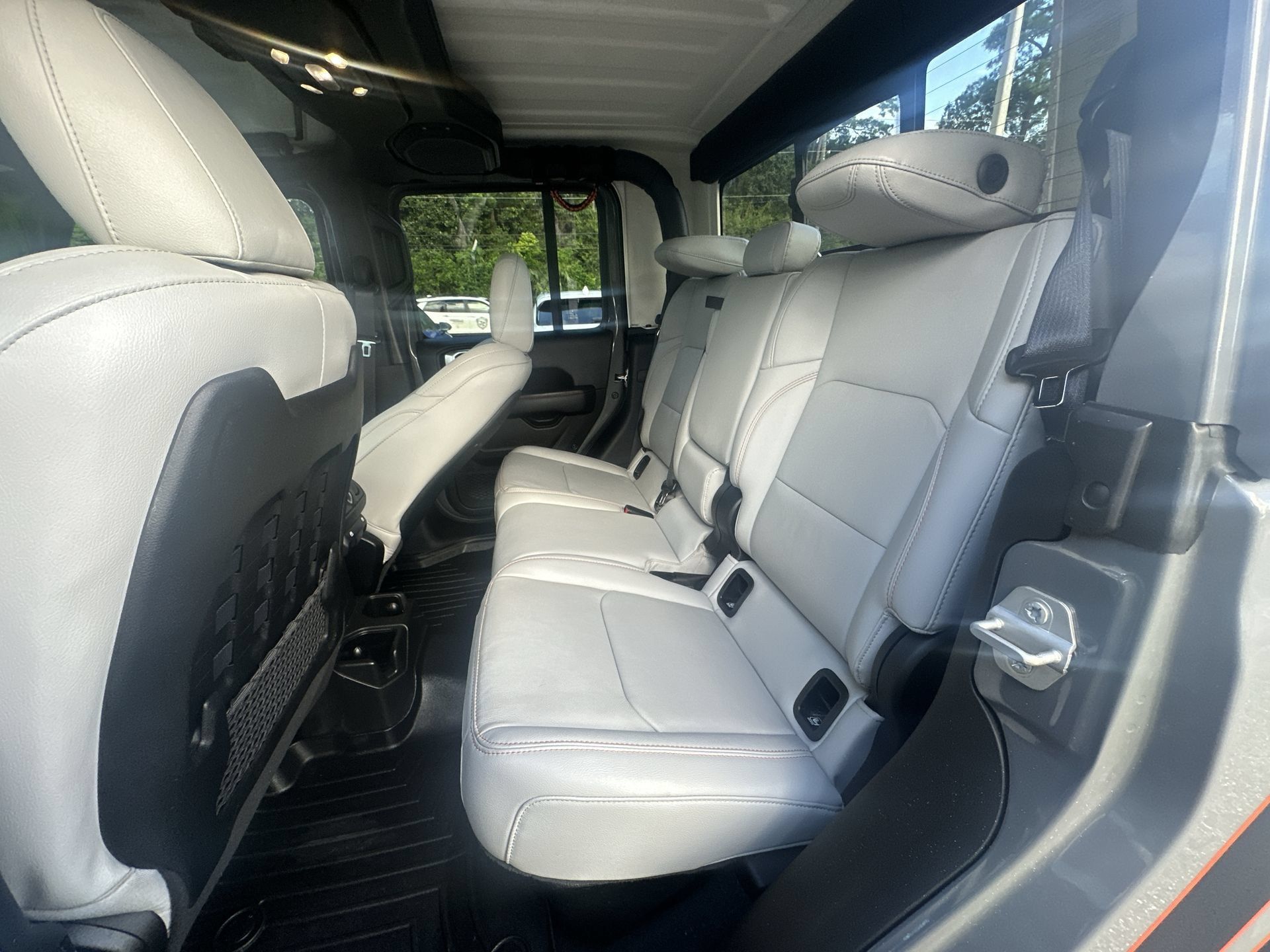 Used 2022 Jeep Gladiator Mojave w/ LED Lighting Group AWD/4WD image 18