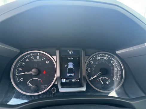 Used 2023 Toyota Tacoma Limited w/ Nightshade Package image 15